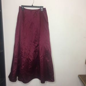 MStudio 11/12 Maroon Skirt